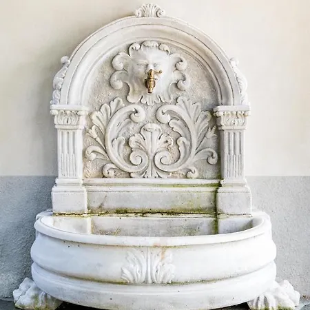 Splendida Reale Nel Cuore Del Di